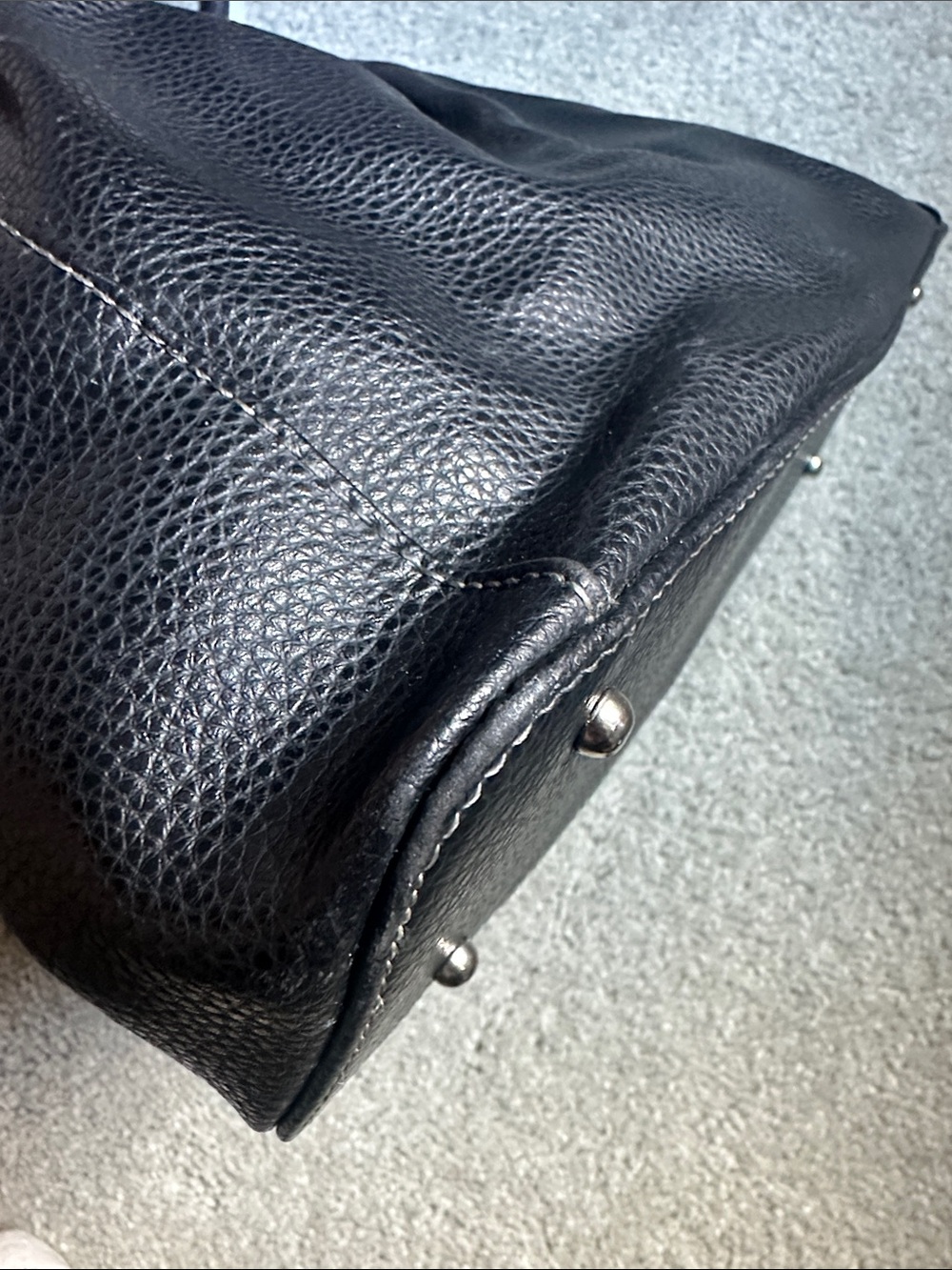 Tod’s Shoulder Bag - Picture 13 of 13